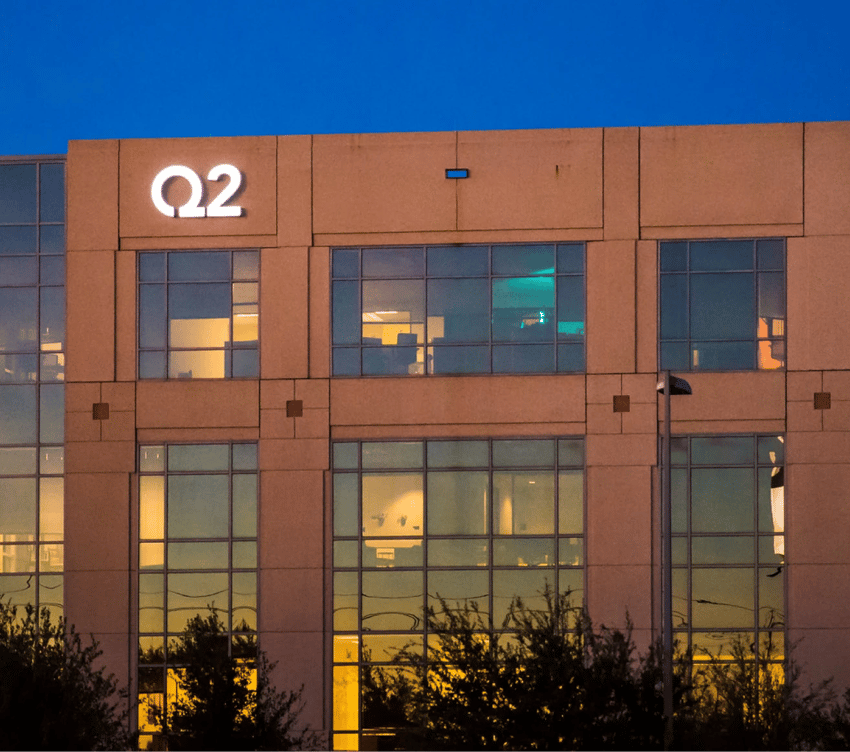 q2-about-hero-2-1